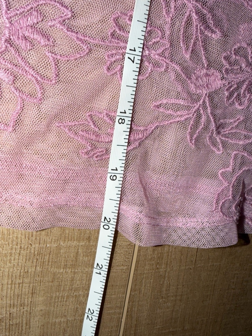 Anthropologie Women's Embroidered Sheer Lace Lavender Short Sleeve Top- XS - Picture 7 of 8